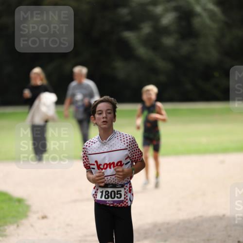 30.08.2026 - Elbe Triathlon Hamburg Antke Förster http://msf.ph/oto/10107874 30.08.2026 12:54:22 Laufen 1805 meine-sportfotos.de
