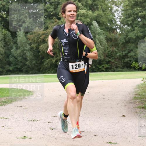 30.08.2026 - Elbe Triathlon Hamburg Antke Förster http://msf.ph/oto/10107883 30.08.2026 14:23:55 Laufen 129, 1 meine-sportfotos.de