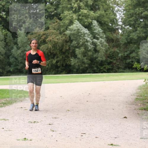 30.08.2026 - Elbe Triathlon Hamburg Antke Förster http://msf.ph/oto/10107897 30.08.2026 14:24:40 Laufen 1521 meine-sportfotos.de