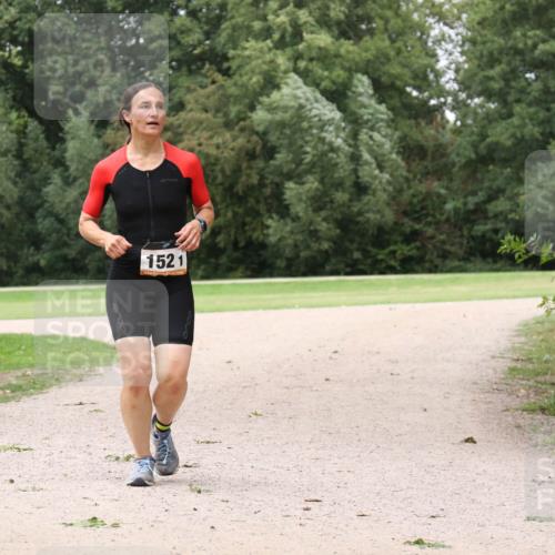 30.08.2026 - Elbe Triathlon Hamburg Antke Förster http://msf.ph/oto/10107901 30.08.2026 14:24:42 Laufen 1521 meine-sportfotos.de