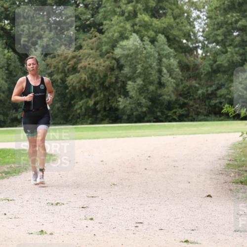 30.08.2026 - Elbe Triathlon Hamburg Antke Förster http://msf.ph/oto/10107909 30.08.2026 14:25:06 Laufen 96 meine-sportfotos.de