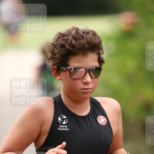30.08.2026 - Elbe Triathlon Hamburg Antke Förster http://msf.ph/oto/10107912 30.08.2026 12:54:36 Laufen 1858 meine-sportfotos.de