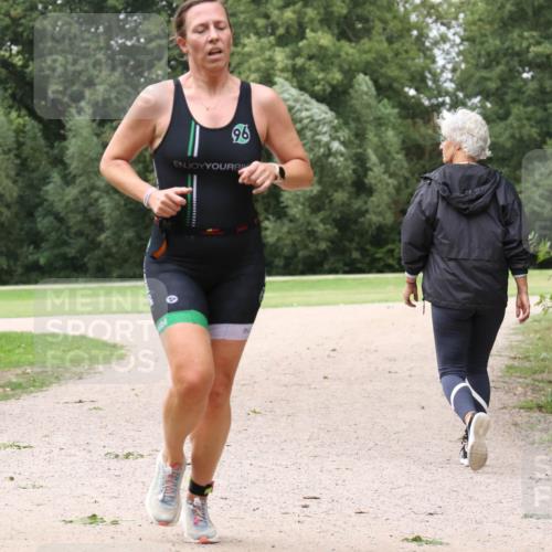 30.08.2026 - Elbe Triathlon Hamburg Antke Förster http://msf.ph/oto/10107915 30.08.2026 14:25:08 Laufen 96 meine-sportfotos.de
