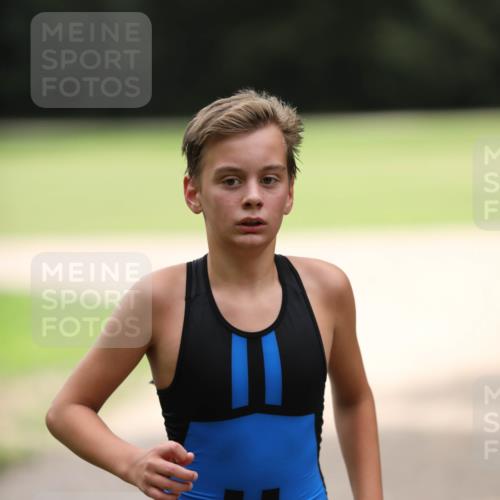 30.08.2026 - Elbe Triathlon Hamburg Antke Förster http://msf.ph/oto/10107930 30.08.2026 12:54:46 Laufen 1849 meine-sportfotos.de