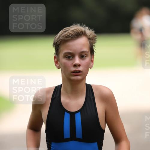 30.08.2026 - Elbe Triathlon Hamburg Antke Förster http://msf.ph/oto/10107932 30.08.2026 12:54:47 Laufen 1849 meine-sportfotos.de