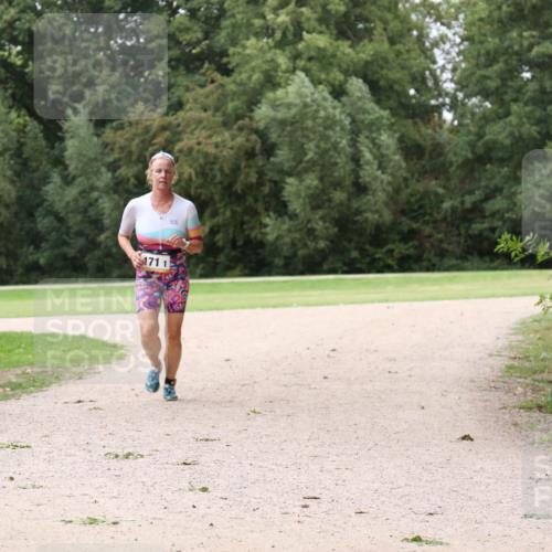 30.08.2026 - Elbe Triathlon Hamburg Antke Förster http://msf.ph/oto/10107937 30.08.2026 14:25:36 Laufen 171, 1 meine-sportfotos.de