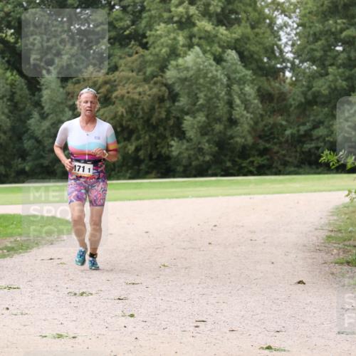 30.08.2026 - Elbe Triathlon Hamburg Antke Förster http://msf.ph/oto/10107939 30.08.2026 14:25:36 Laufen 171, 1 meine-sportfotos.de