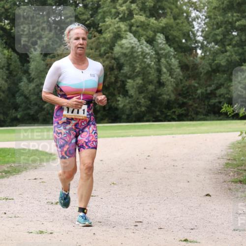 30.08.2026 - Elbe Triathlon Hamburg Antke Förster http://msf.ph/oto/10107943 30.08.2026 14:25:38 Laufen 3 meine-sportfotos.de