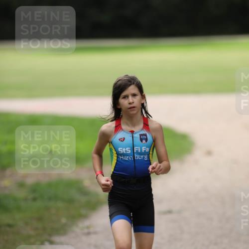 30.08.2026 - Elbe Triathlon Hamburg Antke Förster http://msf.ph/oto/10107948 30.08.2026 12:54:57 Laufen  meine-sportfotos.de