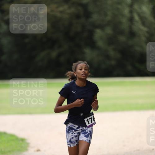 30.08.2026 - Elbe Triathlon Hamburg Antke Förster http://msf.ph/oto/10107956 30.08.2026 12:55:01 Laufen 176 meine-sportfotos.de