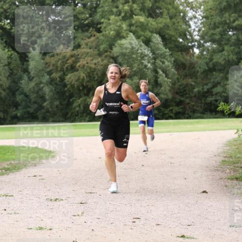 30.08.2026 - Elbe Triathlon Hamburg Antke Förster http://msf.ph/oto/10107961 30.08.2026 14:26:13 Laufen 131 meine-sportfotos.de