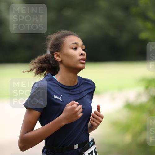 30.08.2026 - Elbe Triathlon Hamburg Antke Förster http://msf.ph/oto/10107962 30.08.2026 12:55:03 Laufen 176 meine-sportfotos.de