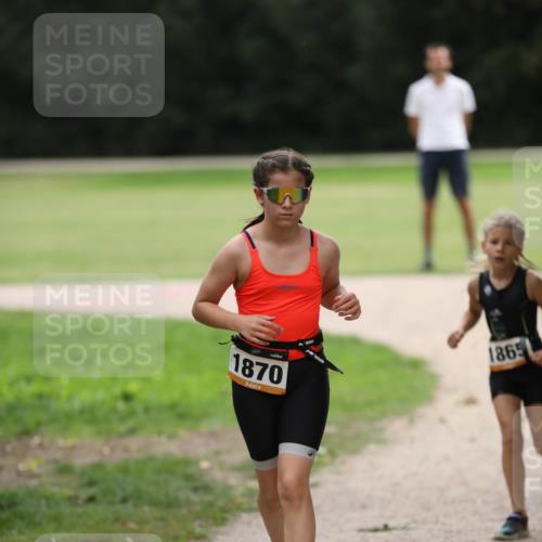 30.08.2026 - Elbe Triathlon Hamburg Antke Förster http://msf.ph/oto/10107976 30.08.2026 12:55:34 Laufen 1870, 1865 meine-sportfotos.de