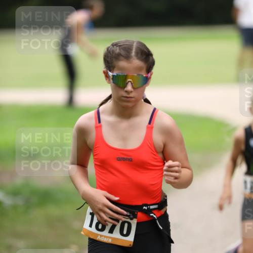 30.08.2026 - Elbe Triathlon Hamburg Antke Förster http://msf.ph/oto/10107982 30.08.2026 12:55:36 Laufen 1070 meine-sportfotos.de