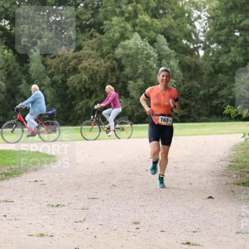30.08.2026 - Elbe Triathlon Hamburg Antke Förster http://msf.ph/oto/10107997 30.08.2026 14:27:28 Laufen 1651 meine-sportfotos.de