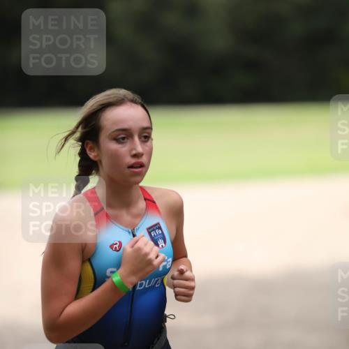 30.08.2026 - Elbe Triathlon Hamburg Antke Förster http://msf.ph/oto/10108002 30.08.2026 12:56:06 Laufen  meine-sportfotos.de