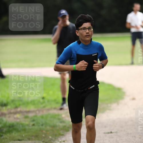 30.08.2026 - Elbe Triathlon Hamburg Antke Förster http://msf.ph/oto/10108010 30.08.2026 12:56:24 Laufen  meine-sportfotos.de
