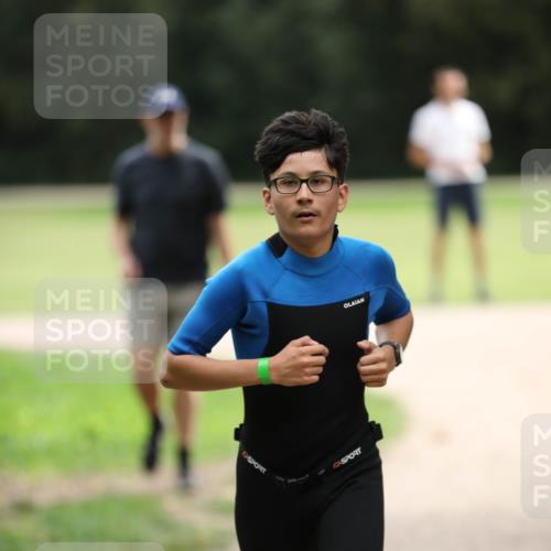 30.08.2026 - Elbe Triathlon Hamburg Antke Förster http://msf.ph/oto/10108012 30.08.2026 12:56:25 Laufen  meine-sportfotos.de