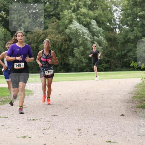 30.08.2026 - Elbe Triathlon Hamburg Antke Förster http://msf.ph/oto/10108015 30.08.2026 14:27:53 Laufen 1491, 1721 meine-sportfotos.de