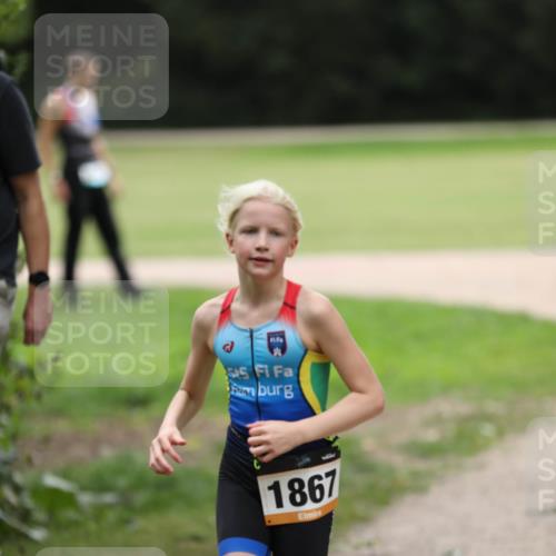 30.08.2026 - Elbe Triathlon Hamburg Antke Förster http://msf.ph/oto/10108018 30.08.2026 12:56:32 Laufen 1867 meine-sportfotos.de