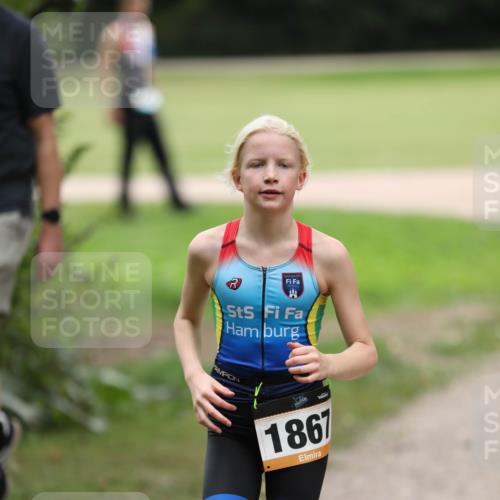 30.08.2026 - Elbe Triathlon Hamburg Antke Förster http://msf.ph/oto/10108020 30.08.2026 12:56:32 Laufen 1867 meine-sportfotos.de