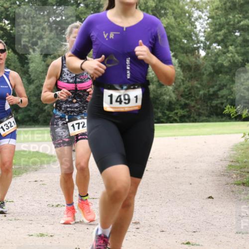 30.08.2026 - Elbe Triathlon Hamburg Antke Förster http://msf.ph/oto/10108021 30.08.2026 14:27:55 Laufen 1321, 172, 1491 meine-sportfotos.de