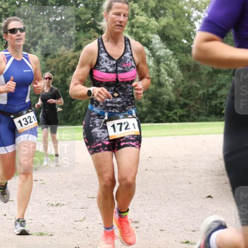 30.08.2026 - Elbe Triathlon Hamburg Antke Förster http://msf.ph/oto/10108023 30.08.2026 14:27:56 Laufen 1321, 1721, 1491 meine-sportfotos.de