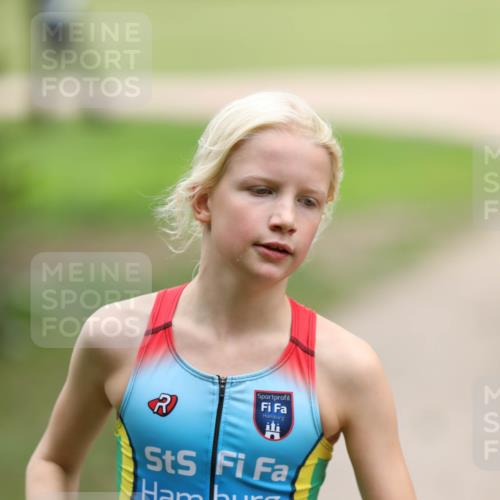 30.08.2026 - Elbe Triathlon Hamburg Antke Förster http://msf.ph/oto/10108026 30.08.2026 12:56:33 Laufen 186 meine-sportfotos.de