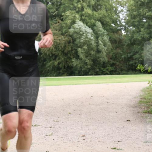 30.08.2026 - Elbe Triathlon Hamburg Antke Förster http://msf.ph/oto/10108035 30.08.2026 14:28:01 Laufen  meine-sportfotos.de