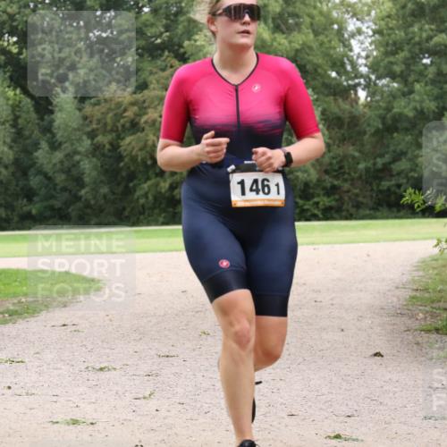 30.08.2026 - Elbe Triathlon Hamburg Antke Förster http://msf.ph/oto/10108059 30.08.2026 14:28:21 Laufen 1461 meine-sportfotos.de