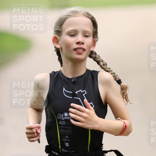 30.08.2026 - Elbe Triathlon Hamburg Antke Förster http://msf.ph/oto/10108084 30.08.2026 12:57:44 Laufen  meine-sportfotos.de