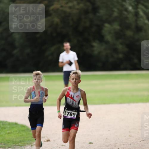 30.08.2026 - Elbe Triathlon Hamburg Antke Förster http://msf.ph/oto/10108090 30.08.2026 12:57:54 Laufen 1789 meine-sportfotos.de