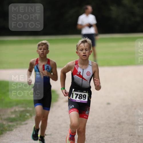 30.08.2026 - Elbe Triathlon Hamburg Antke Förster http://msf.ph/oto/10108094 30.08.2026 12:57:55 Laufen 1789 meine-sportfotos.de