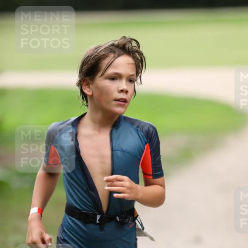 30.08.2026 - Elbe Triathlon Hamburg Antke Förster http://msf.ph/oto/10108110 30.08.2026 12:58:07 Laufen  meine-sportfotos.de