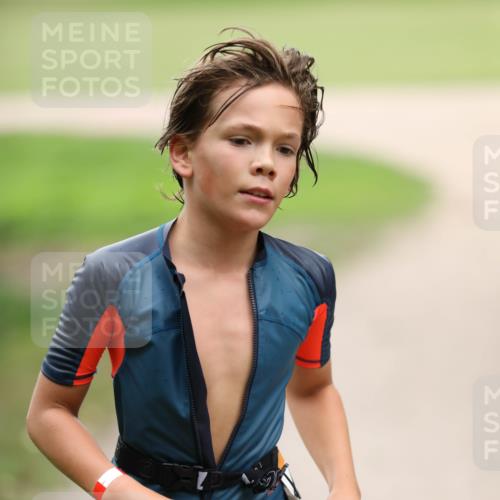 30.08.2026 - Elbe Triathlon Hamburg Antke Förster http://msf.ph/oto/10108112 30.08.2026 12:58:08 Laufen  meine-sportfotos.de