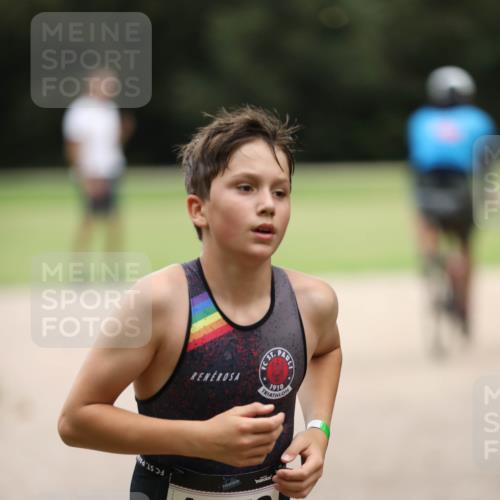 30.08.2026 - Elbe Triathlon Hamburg Antke Förster http://msf.ph/oto/10108122 30.08.2026 12:58:32 Laufen 1910, 1773 meine-sportfotos.de