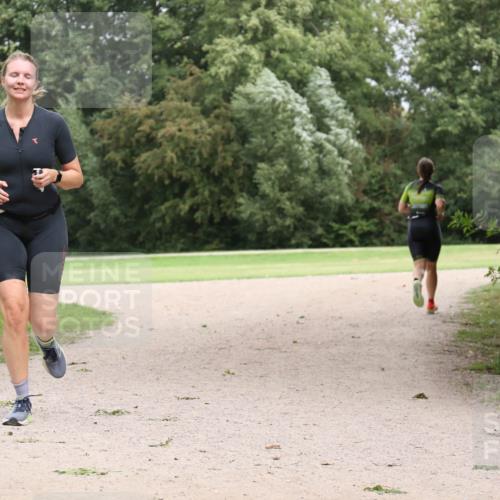 30.08.2026 - Elbe Triathlon Hamburg Antke Förster http://msf.ph/oto/10108133 30.08.2026 14:29:59 Laufen  meine-sportfotos.de
