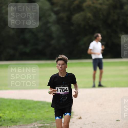 30.08.2026 - Elbe Triathlon Hamburg Antke Förster http://msf.ph/oto/10108138 30.08.2026 12:58:50 Laufen 1784 meine-sportfotos.de