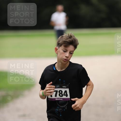30.08.2026 - Elbe Triathlon Hamburg Antke Förster http://msf.ph/oto/10108144 30.08.2026 12:58:52 Laufen 784 meine-sportfotos.de
