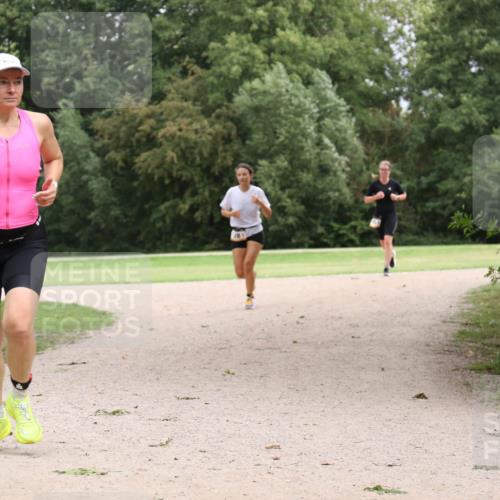 30.08.2026 - Elbe Triathlon Hamburg Antke Förster http://msf.ph/oto/10108149 30.08.2026 14:30:15 Laufen  meine-sportfotos.de