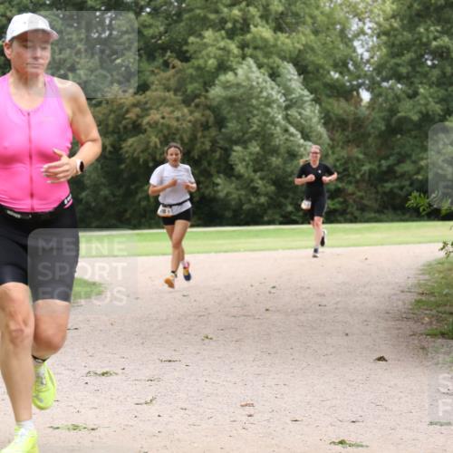 30.08.2026 - Elbe Triathlon Hamburg Antke Förster http://msf.ph/oto/10108151 30.08.2026 14:30:16 Laufen 281 meine-sportfotos.de
