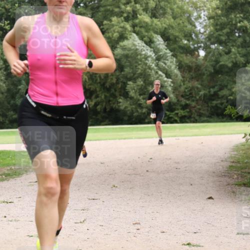 30.08.2026 - Elbe Triathlon Hamburg Antke Förster http://msf.ph/oto/10108153 30.08.2026 14:30:16 Laufen  meine-sportfotos.de