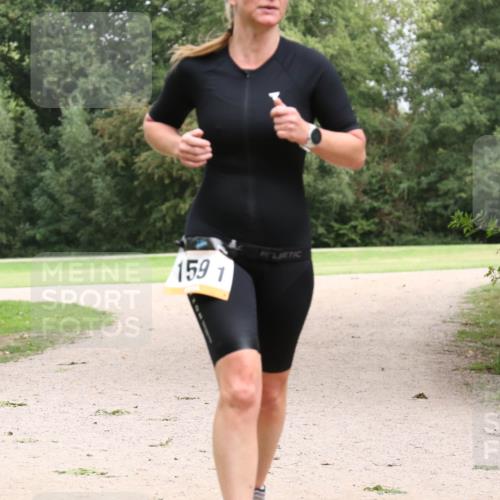 30.08.2026 - Elbe Triathlon Hamburg Antke Förster http://msf.ph/oto/10108171 30.08.2026 14:30:23 Laufen 159, 1 meine-sportfotos.de