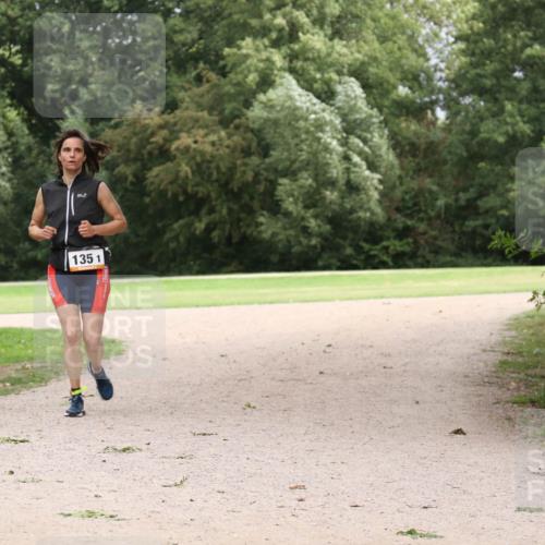 30.08.2026 - Elbe Triathlon Hamburg Antke Förster http://msf.ph/oto/10108175 30.08.2026 14:30:36 Laufen 1351 meine-sportfotos.de