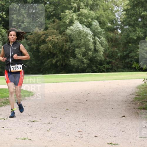 30.08.2026 - Elbe Triathlon Hamburg Antke Förster http://msf.ph/oto/10108177 30.08.2026 14:30:37 Laufen 1351 meine-sportfotos.de