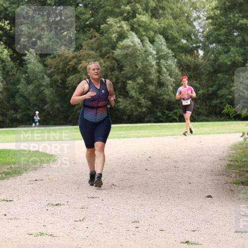 30.08.2026 - Elbe Triathlon Hamburg Antke Förster http://msf.ph/oto/10108187 30.08.2026 14:30:50 Laufen  meine-sportfotos.de