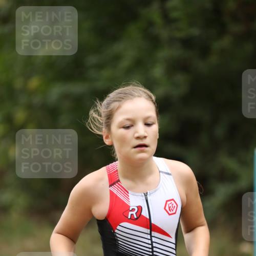 30.08.2026 - Elbe Triathlon Hamburg Antke Förster http://msf.ph/oto/10108192 30.08.2026 13:01:43 Laufen 1866 meine-sportfotos.de