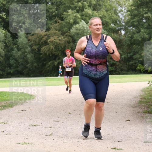 30.08.2026 - Elbe Triathlon Hamburg Antke Förster http://msf.ph/oto/10108193 30.08.2026 14:30:52 Laufen 178 meine-sportfotos.de