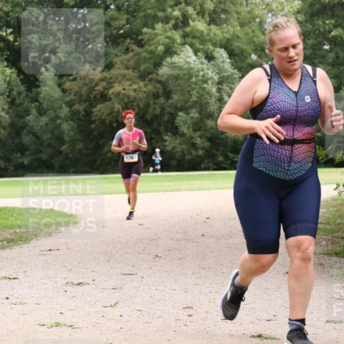 30.08.2026 - Elbe Triathlon Hamburg Antke Förster http://msf.ph/oto/10108195 30.08.2026 14:30:53 Laufen 178, 11 meine-sportfotos.de