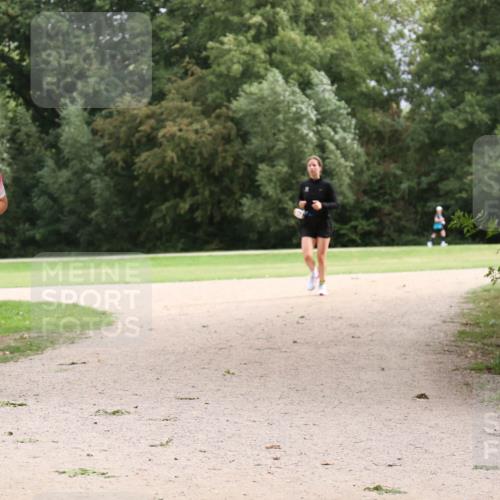 30.08.2026 - Elbe Triathlon Hamburg Antke Förster http://msf.ph/oto/10108201 30.08.2026 14:30:56 Laufen 178 meine-sportfotos.de